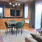 Lägenhet Cozy 1-bedroom In St Ivan By Flat Mаnаger